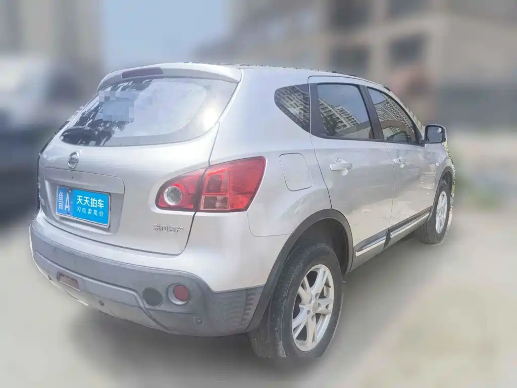 Nissan Qashqai 2011 2011 2.0XL Fire 6MT 2WD