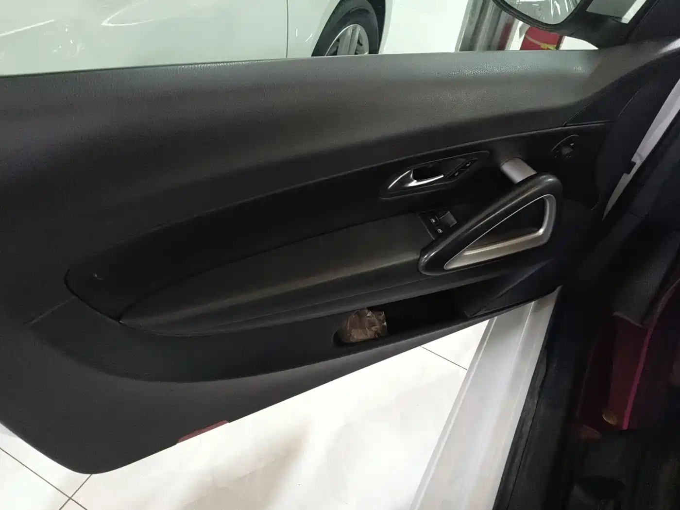 Volkswagen Scirocco 2015 1.4TSI Trend Edition фото 11