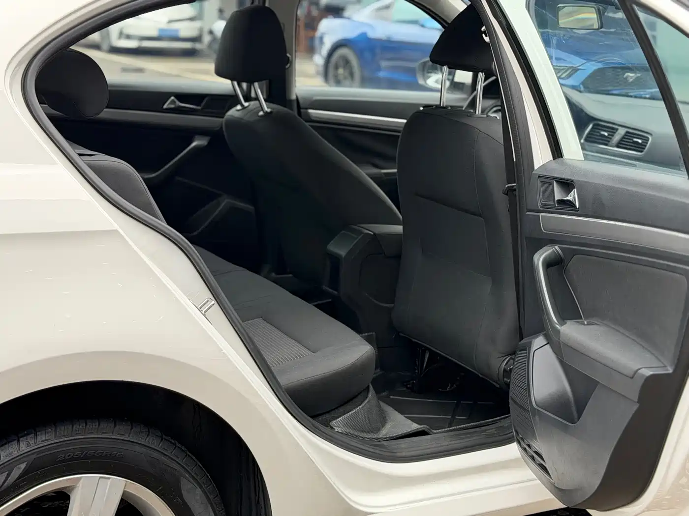 Volkswagen Lavida 2017 1.6L Automatic Trend Edition фото 9