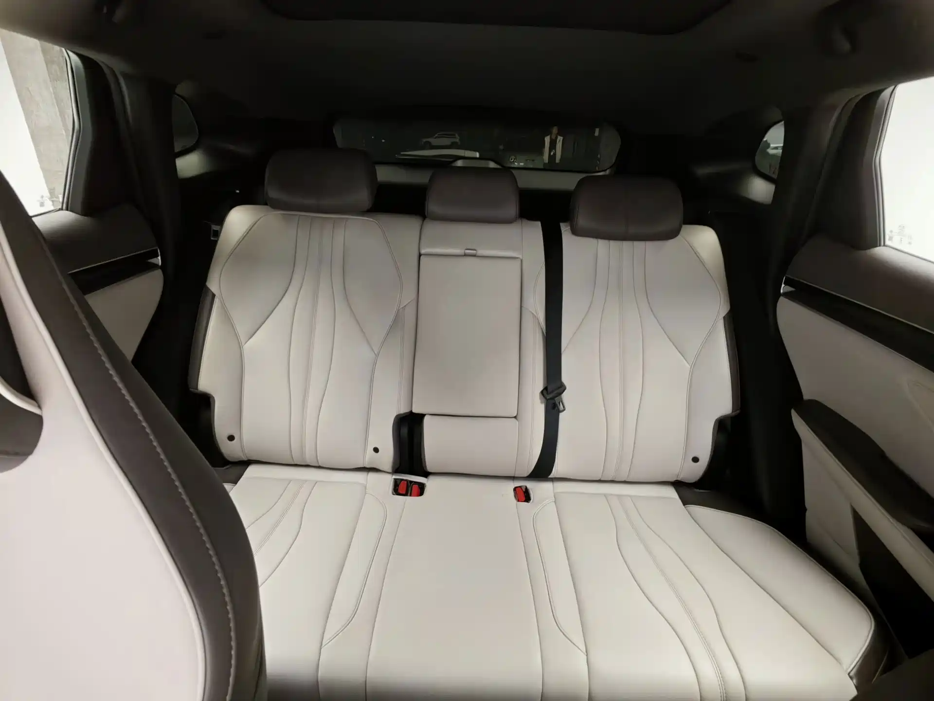 Photo 13 - BYD Song PLUS PHEV