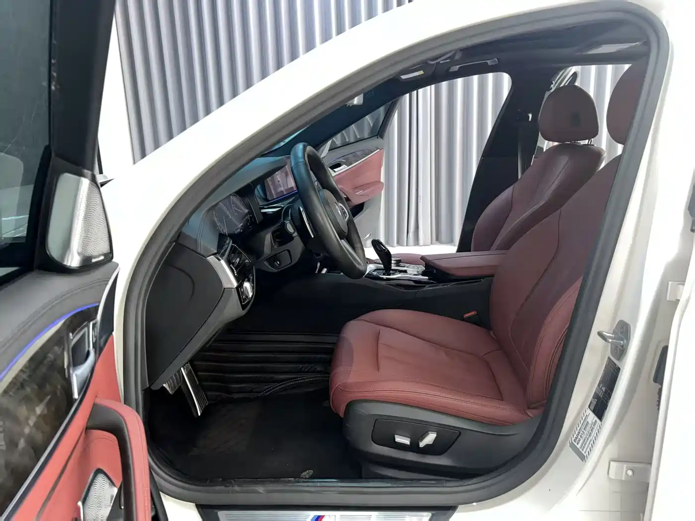 BMW 5 Series 2019 530Li Leading M Sport Package фото 7