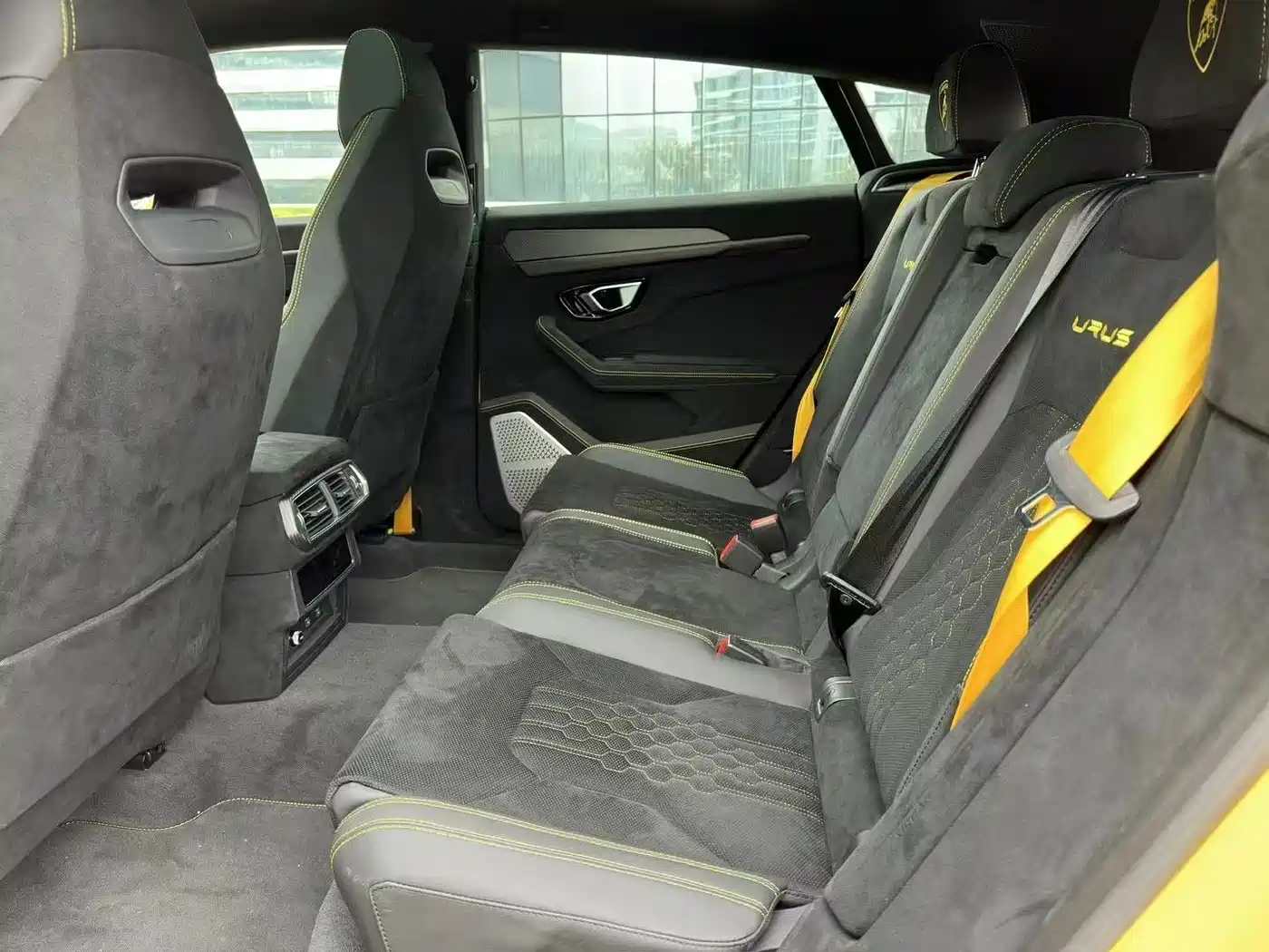 Lamborghini Urus 2022 4.0T V8 Performante фото 7