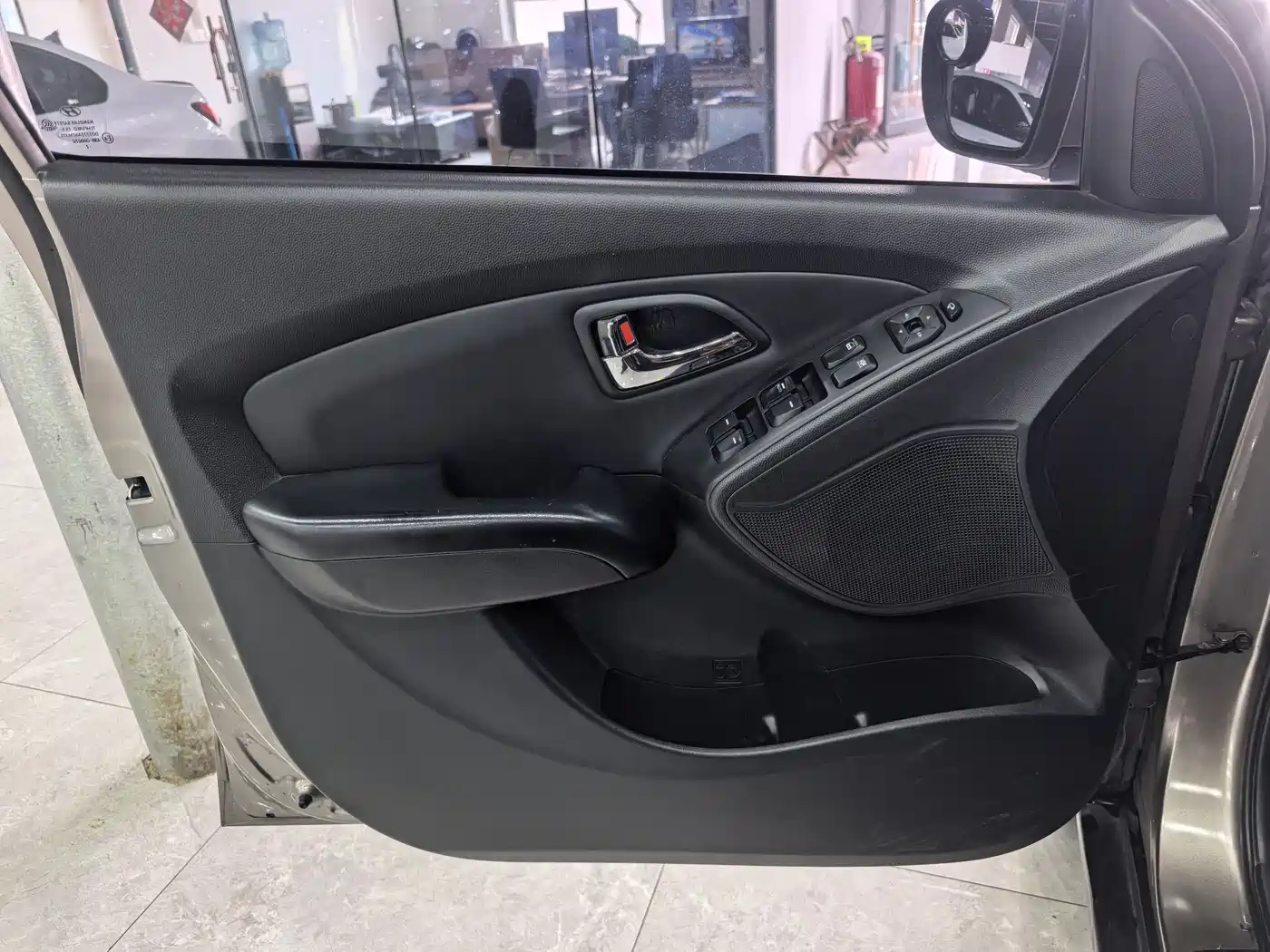 Hyundai Beijing Hyundai ix35 2012 2.0L Automatic 2WD GLS Elite фото 6