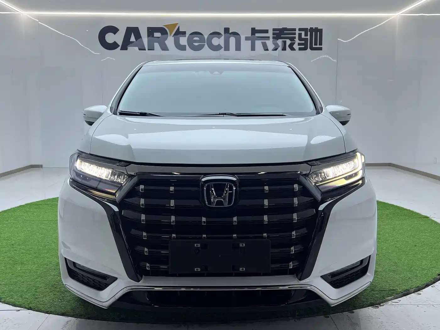 Honda Elysion 2023 2022 2.0L e:HEV Luxury