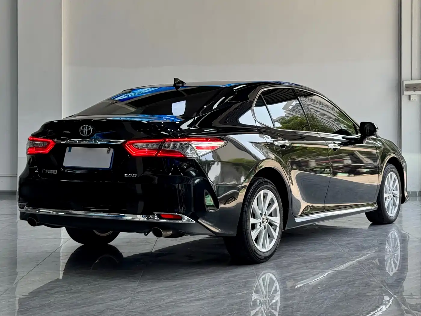 Toyota Camry 2023 2.0G Luxury Edition фото 4