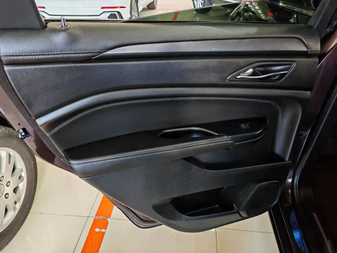 Cadillac SRX 2015 3.0L Comfort фото 9