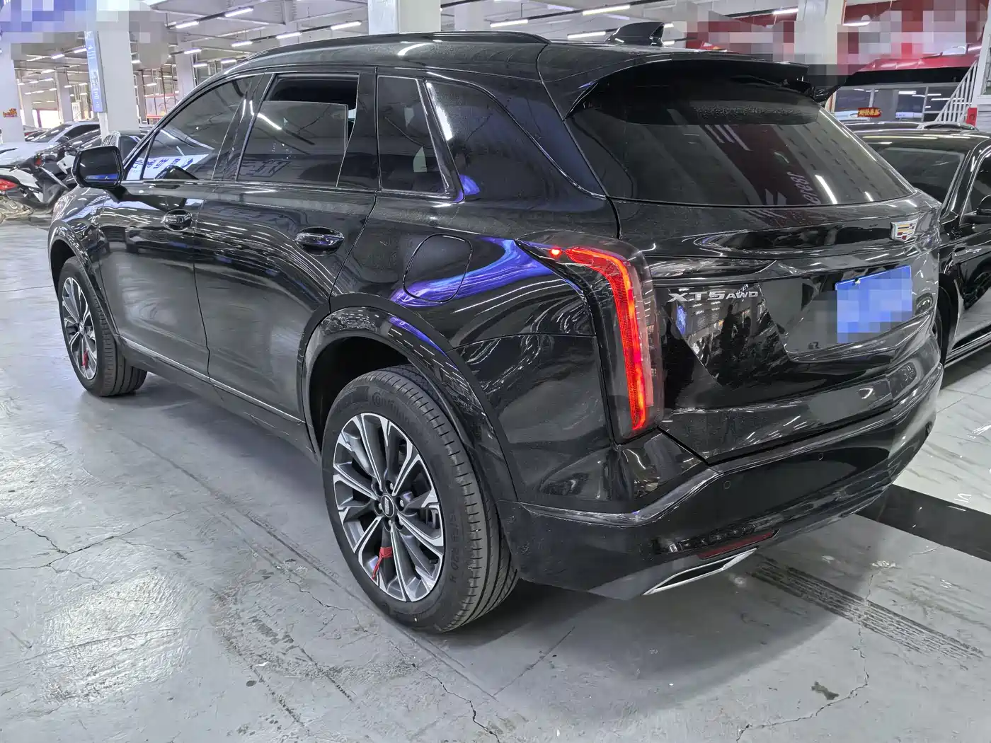 Cadillac XT5 2026 2.0T Luxury Model фото 4