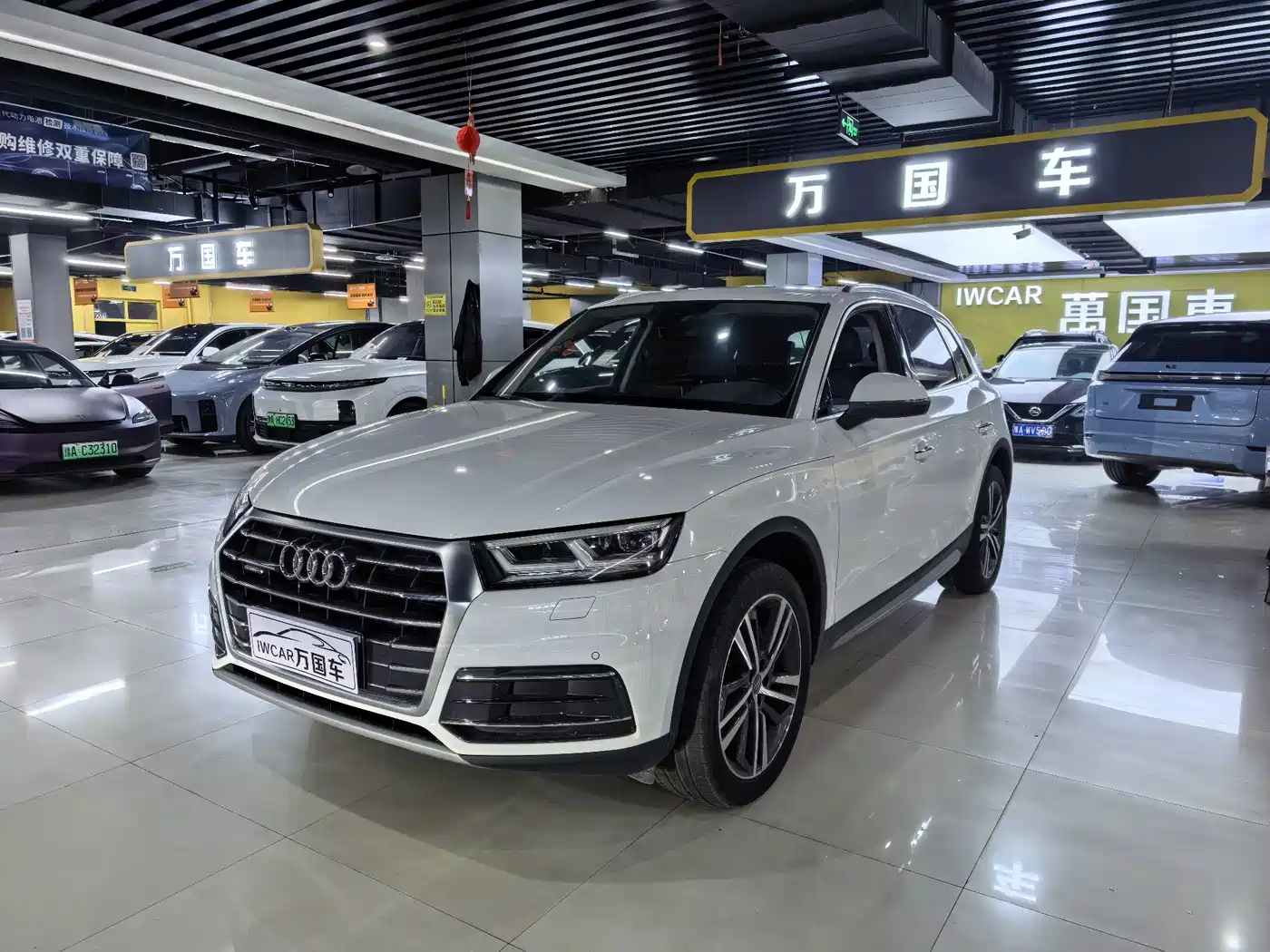 Фото 1 - Audi Q5L
