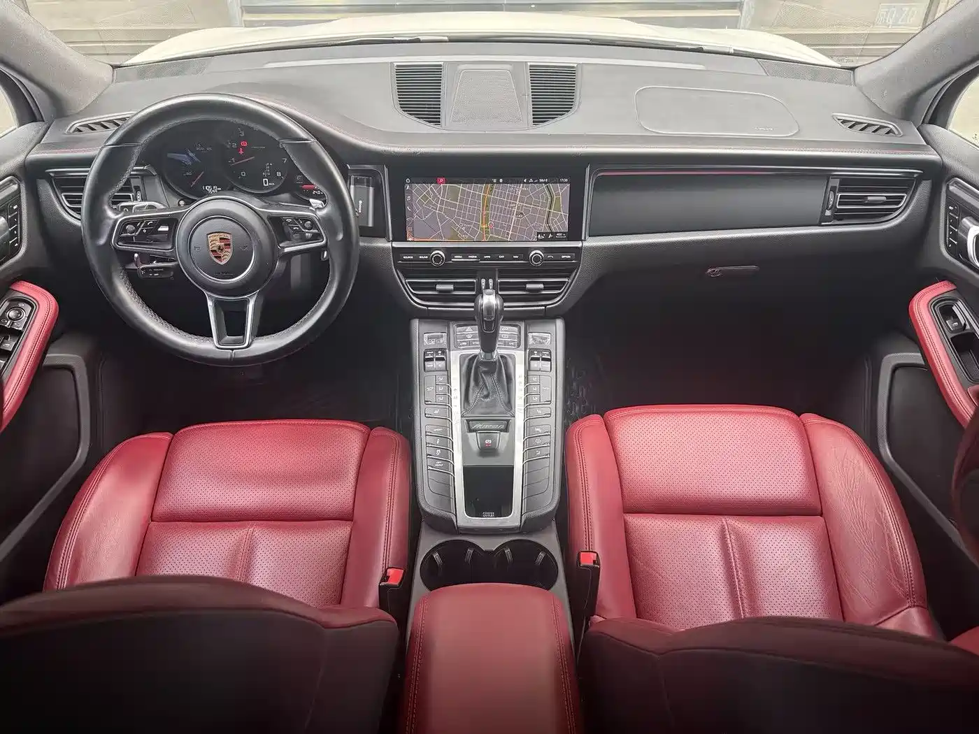 Porsche Macan 2018 Macan 2.0T фото 11