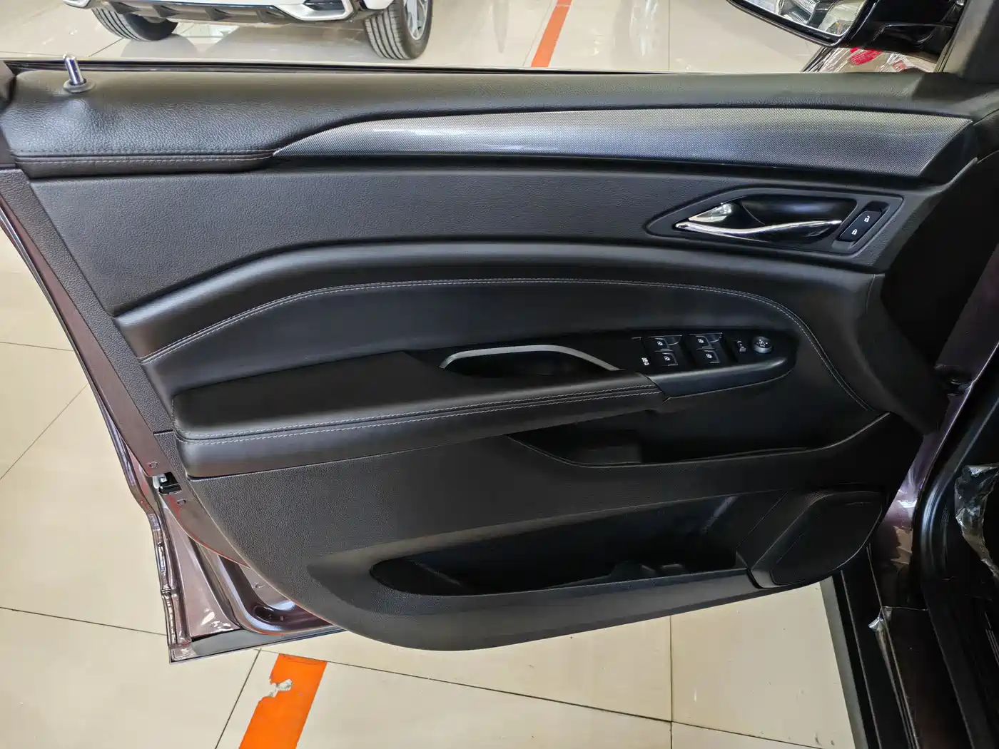 Cadillac SRX 2015 3.0L Comfort фото 12