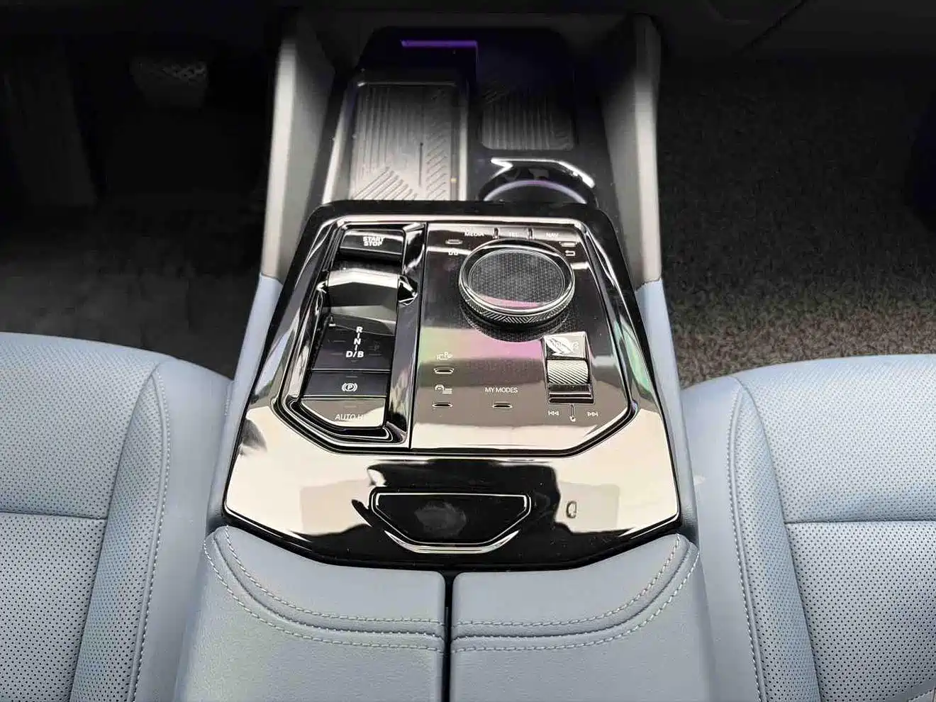 BMW i5 2024 eDrive 35L Premium Model M Sport Package фото 11