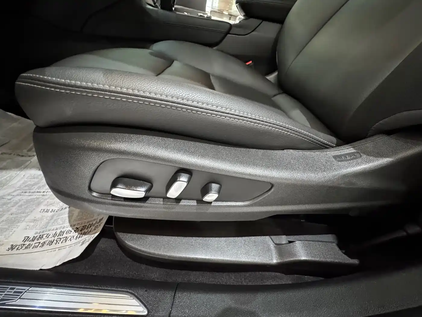 Cadillac XT5 2022 2.0T 2WD Luxury фото 35