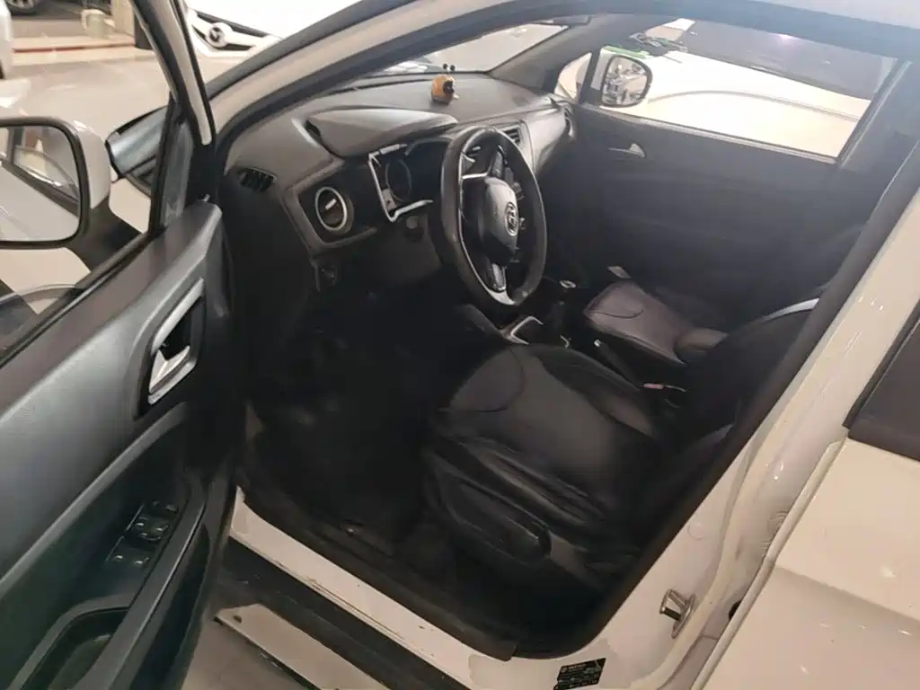 Zhonghua V3 2017 2016 1.5L Manual Comfort