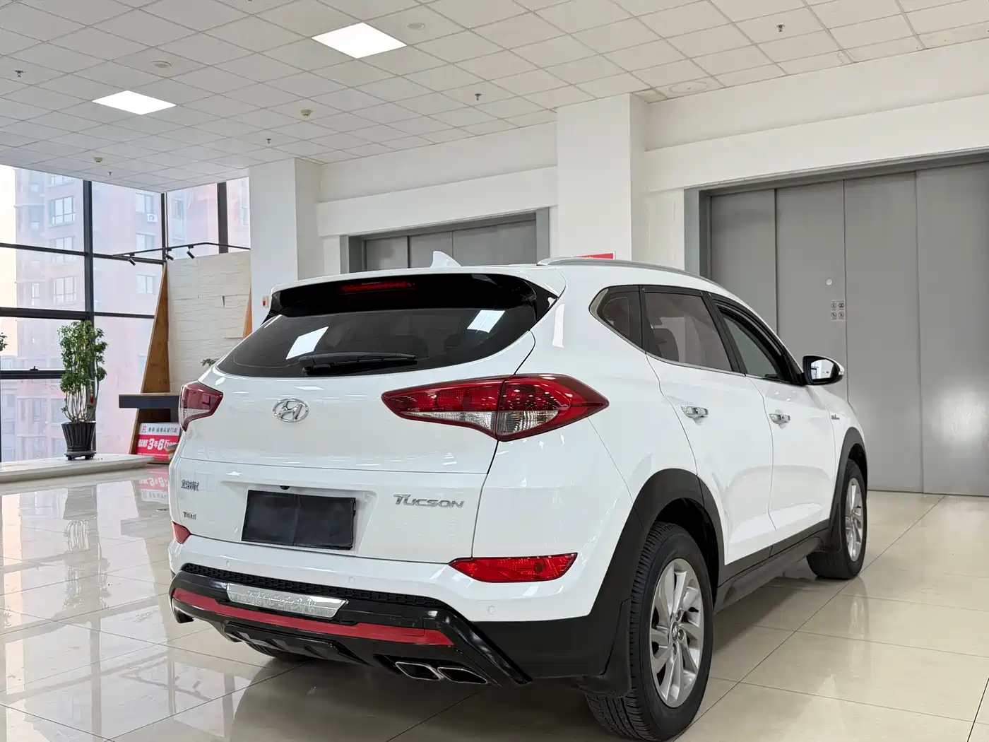 HYUNDAI TUCSON