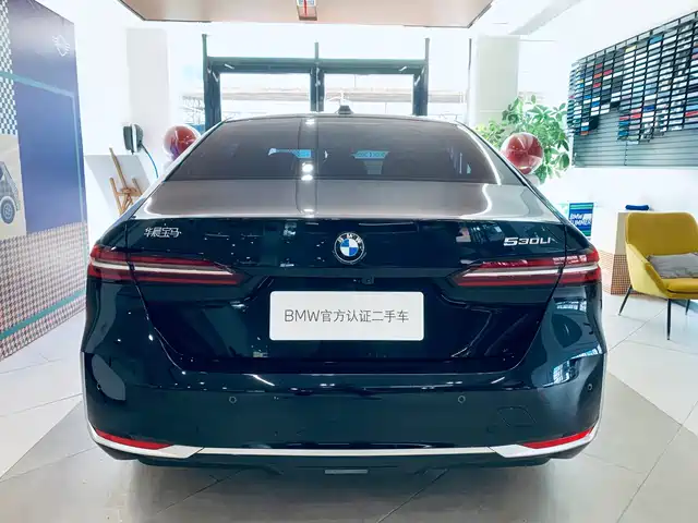 BMW 5 Series 2025 530Li Premium Luxury Package — фото 4