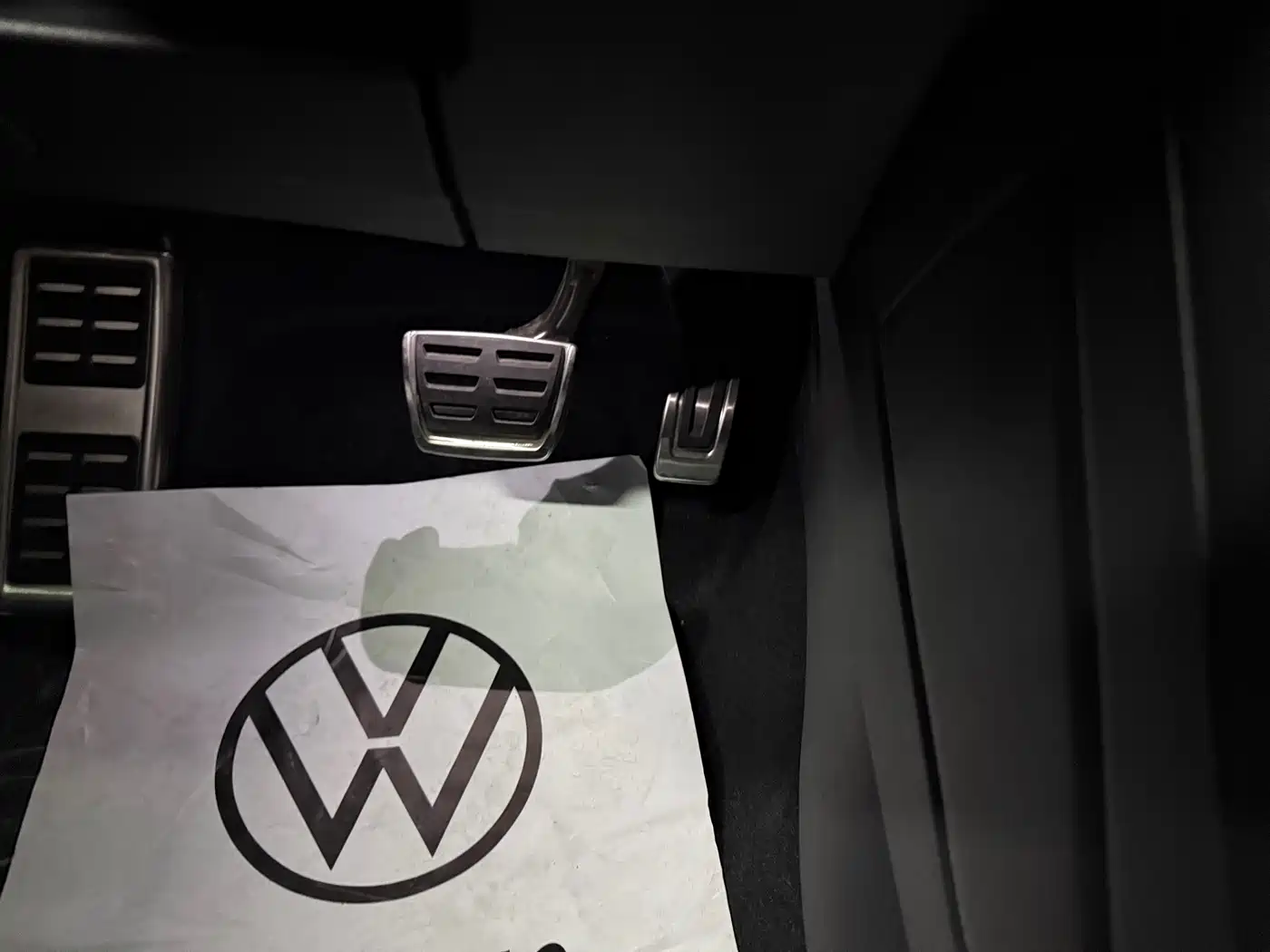 Volkswagen Tiguan L 2022 330TSI Auto 2WD R-Line Premium Edition фото 6