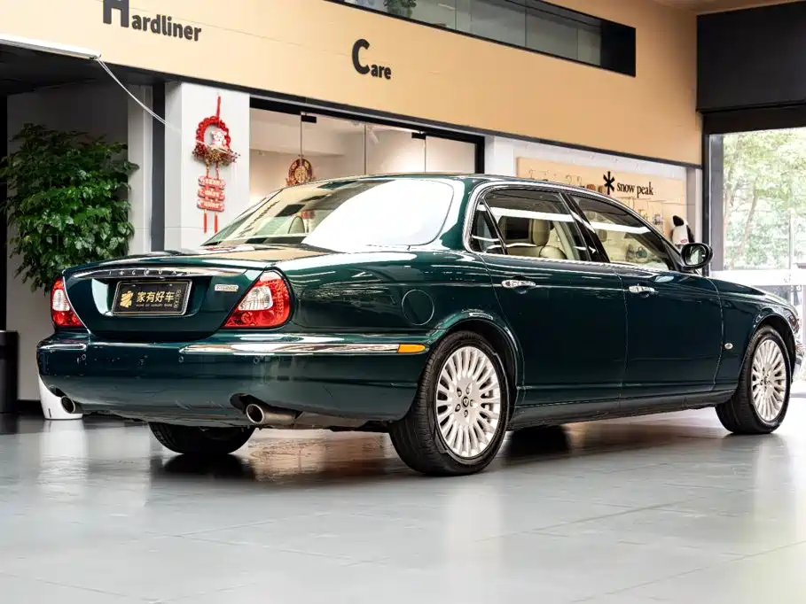 Jaguar XJ 2006 2005 Model XJ6L 3.0