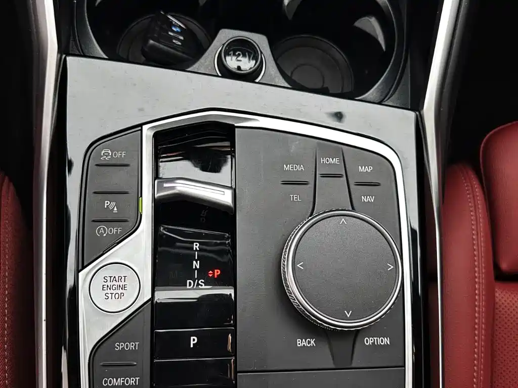 BMW 3 Series 2023 320Li M Sport Package фото 13