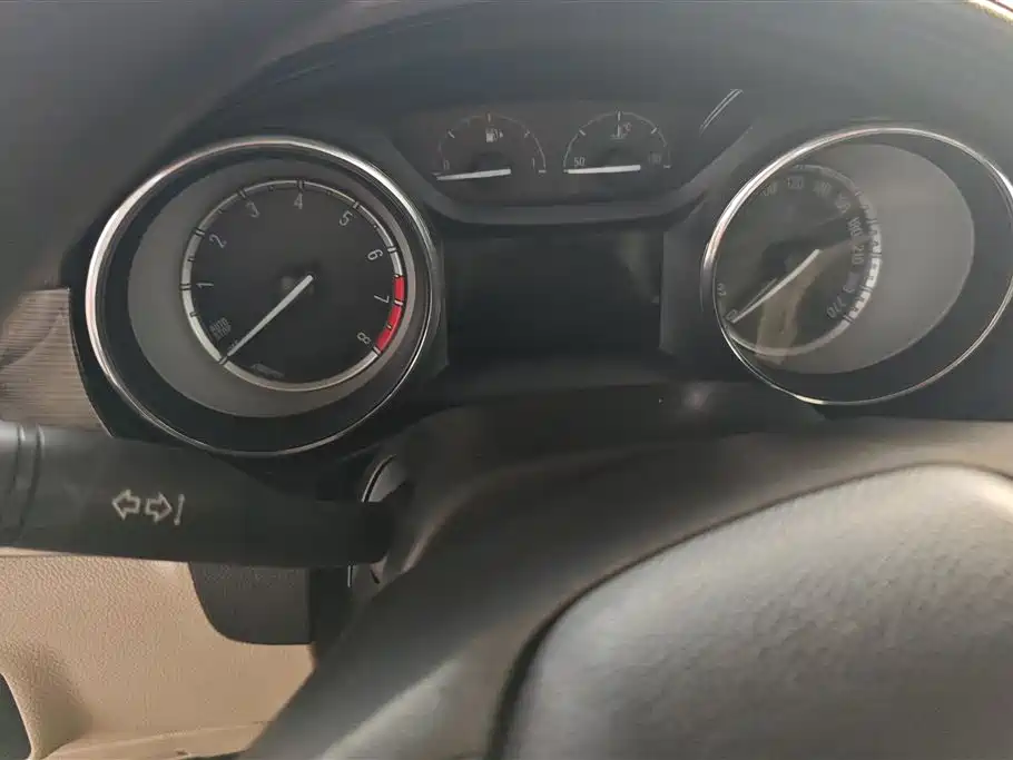 Buick Verano 2015 Sedan 15S Automatic Progressive фото 14