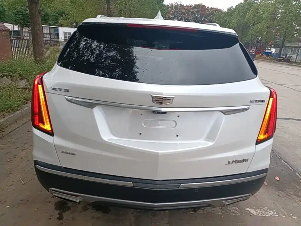 صورة 6 - Cadillac XT5