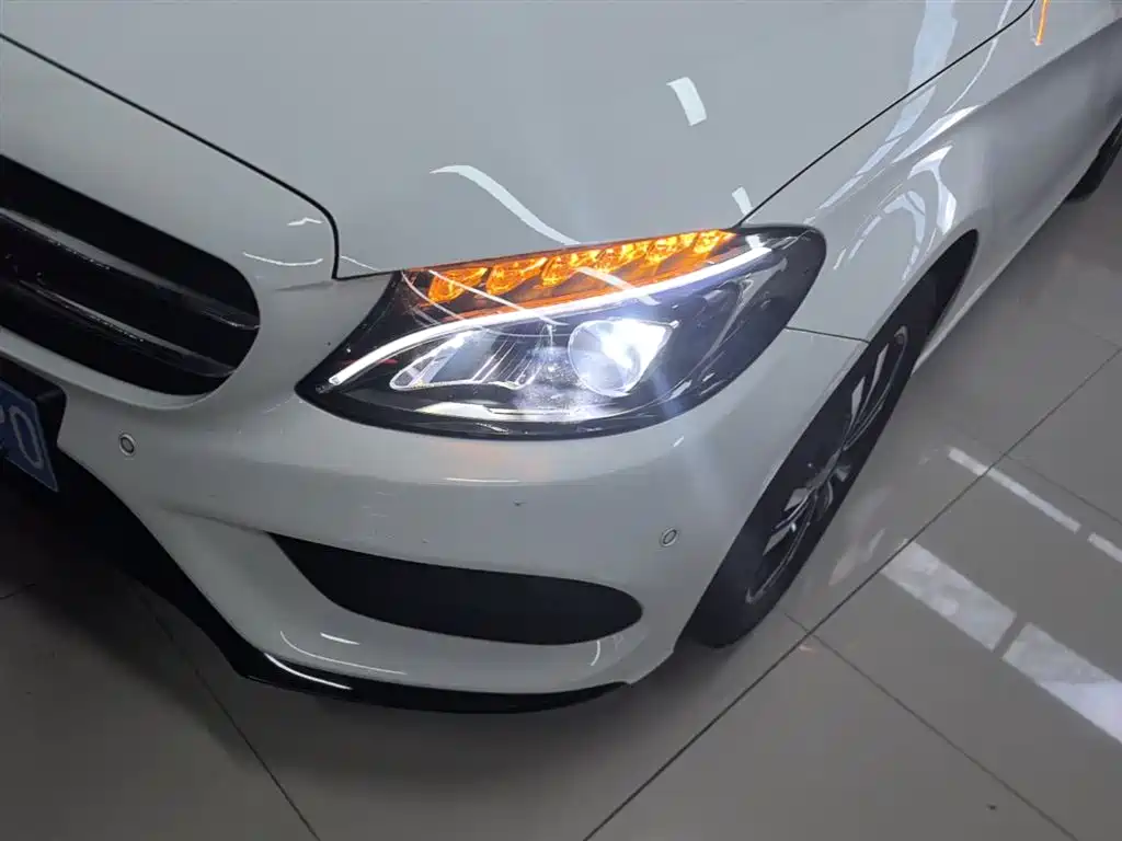 Mercedes-Benz C-Class 2017 Facelift C 200 Sport Edition фото 24