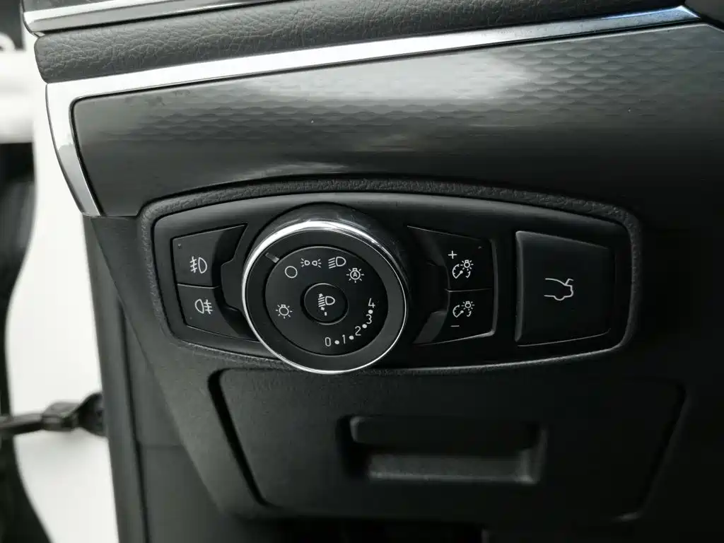 Ford Taurus 2016 2015 EcoBoost 245 Fashion