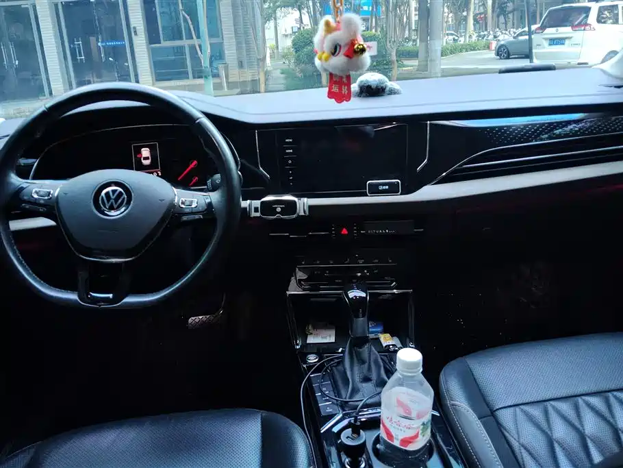 VOLKSWAGEN PASSAT NEW ENERGY