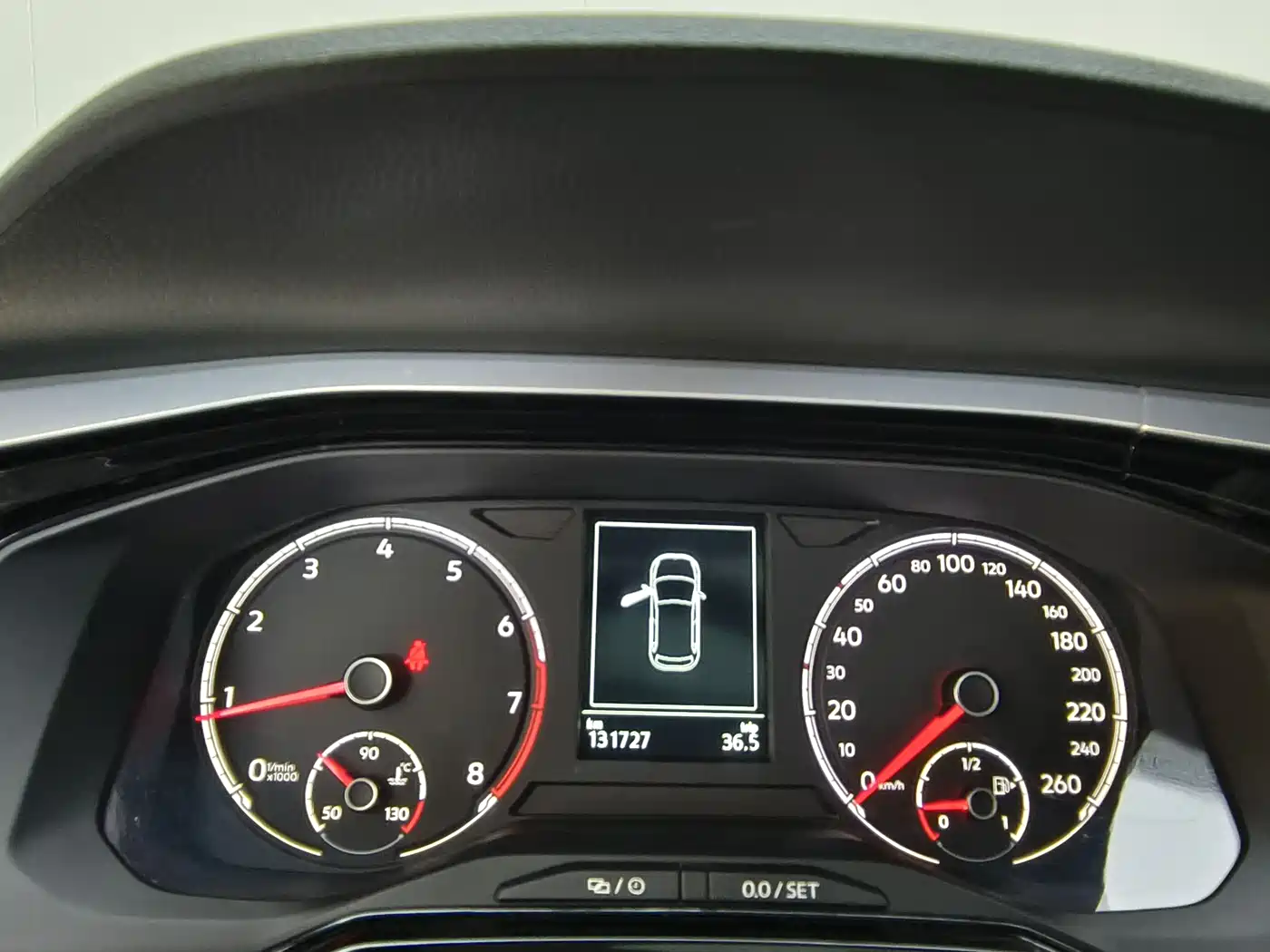 Volkswagen Polo 2019 Plus 1.5L Automatic Colorful Tech Edition фото 8