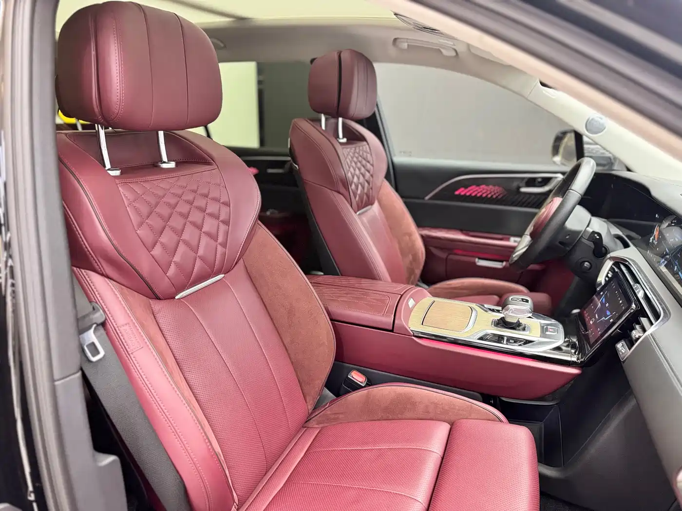 Hongqi E-HS9 2022 690km Qi Xiang Edition (6-seater) фото 18
