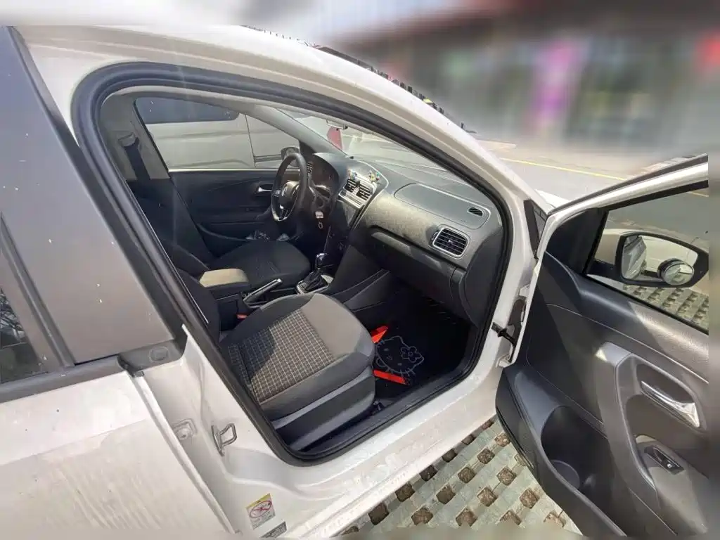 Volkswagen Polo 2016 2016 1.6L Automatic Comfort