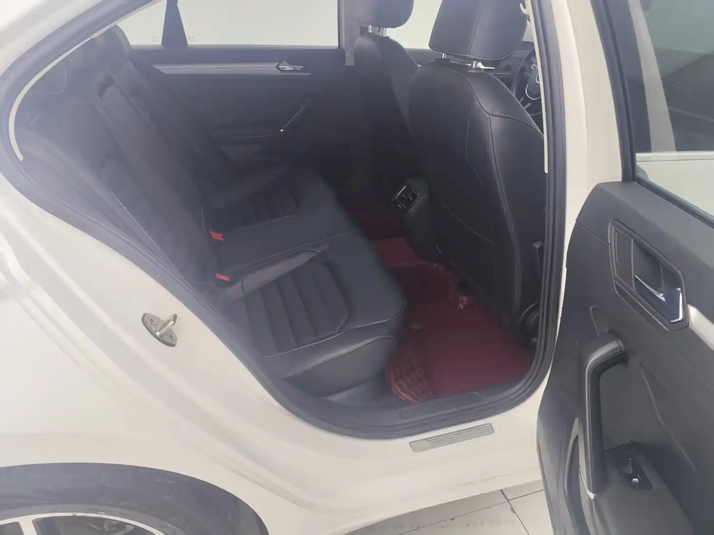 Volkswagen Lamando 2021 280TSI DSG Comfort Edition фото 17