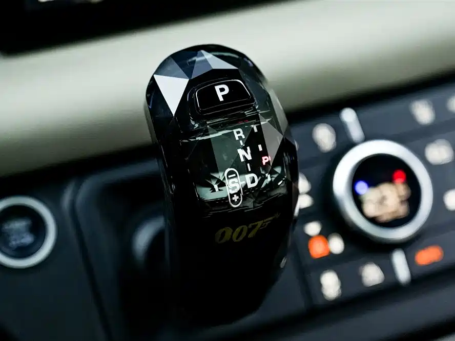 Land Rover Defender 2020 Model 110 P400 SE фото 19
