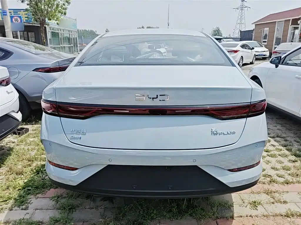 BYD Qin PLUS 2026 DM-i Smart Edition 128KM Progressive фото 6