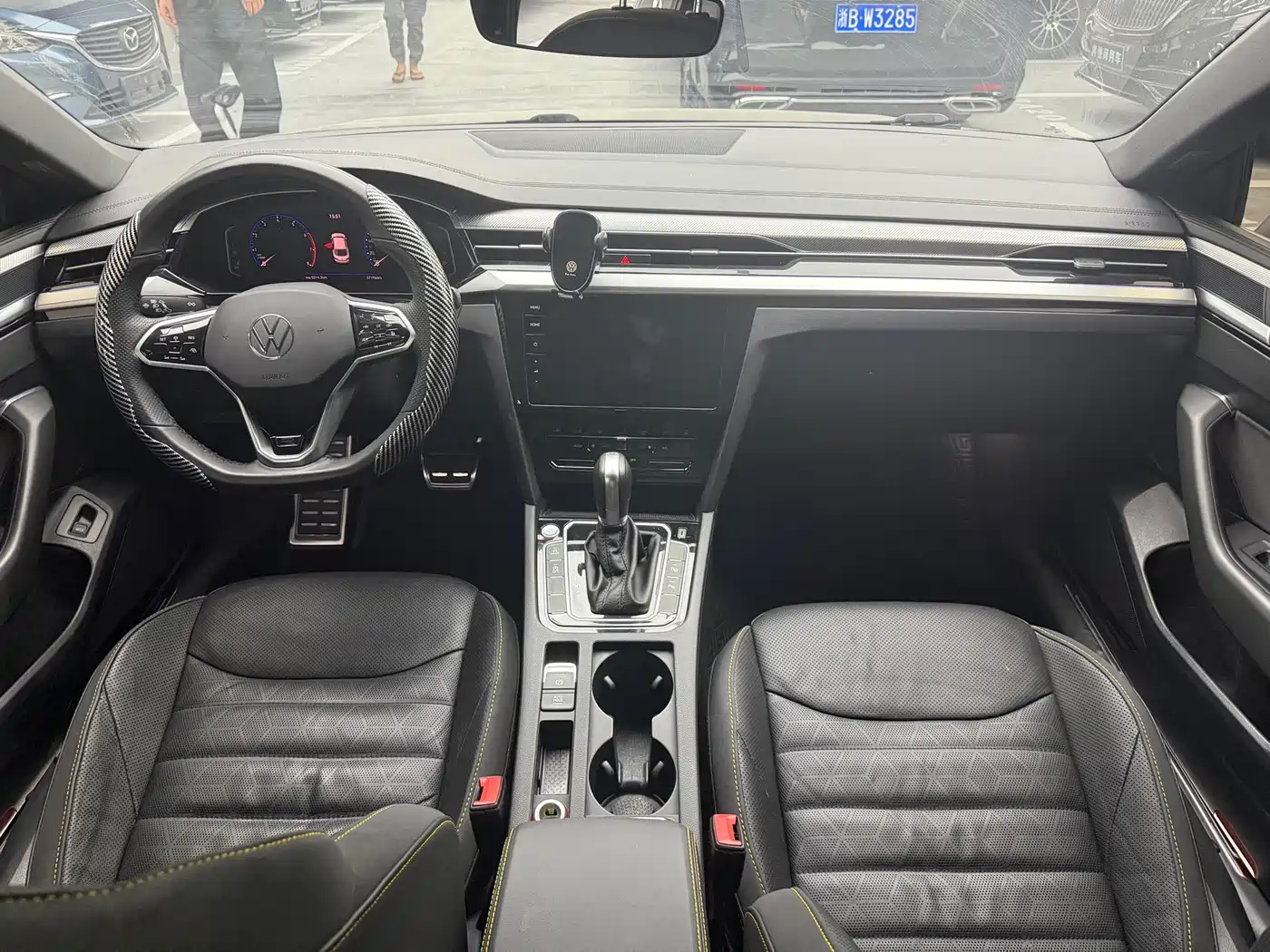 Volkswagen FAW-Volkswagen CC 2023 380TSI Eye-catching Edition фото 6