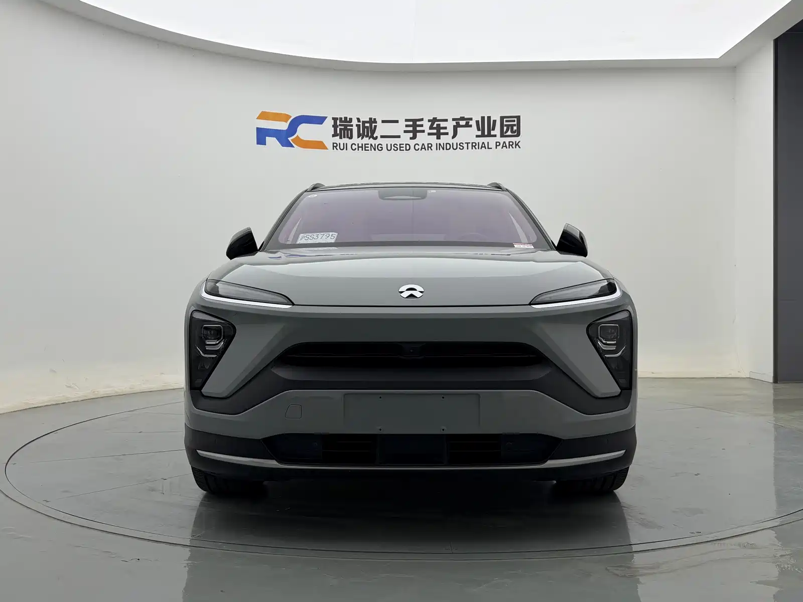 Фото 2 - NIO ES6