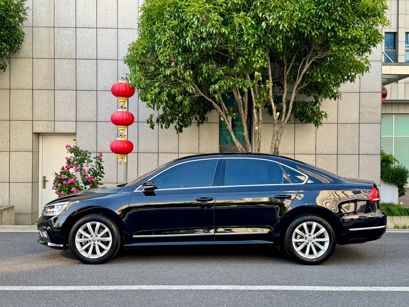 Volkswagen Passat 2017 330TSI DSG Prestige фото 6