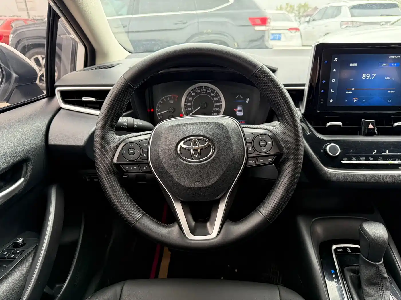 Toyota Corolla 2021 TNGA 1.5L CVT Elite Edition фото 5