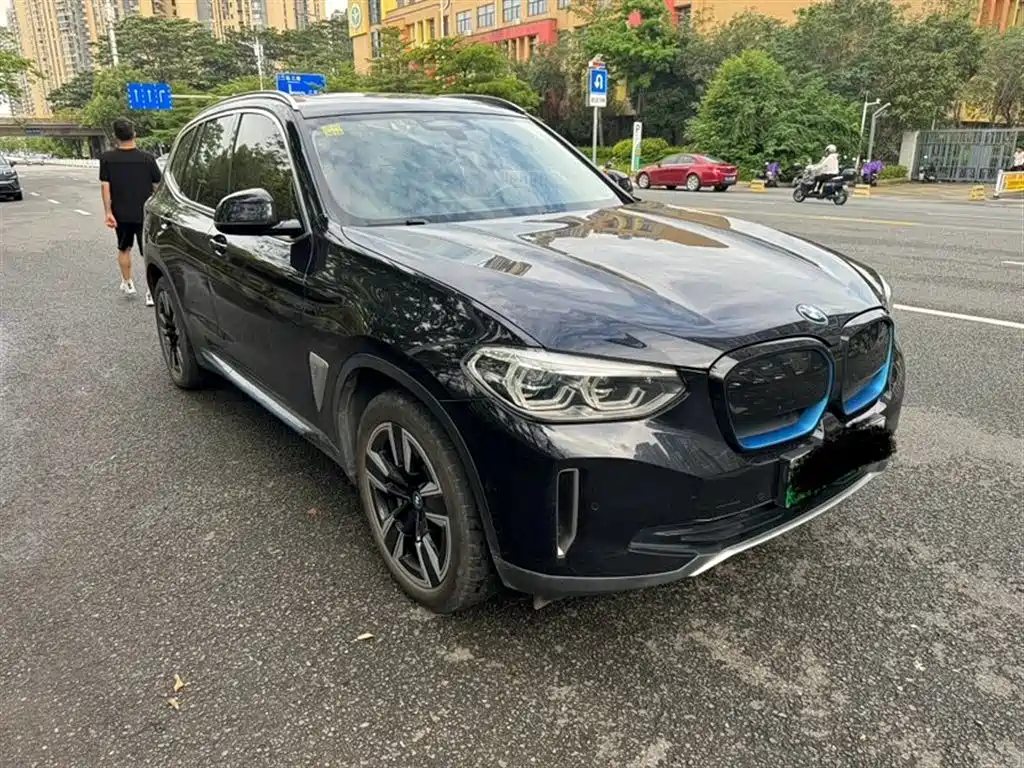 BMW iX3 2021 Facelift Pioneer фото 2