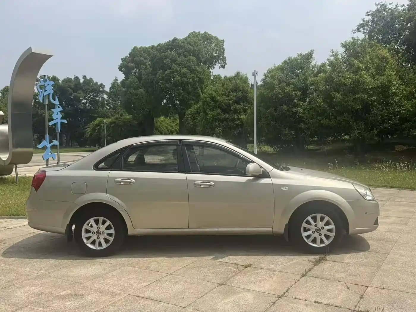 Buick Excelle 2013 1.5L Automatic Classic фото 4