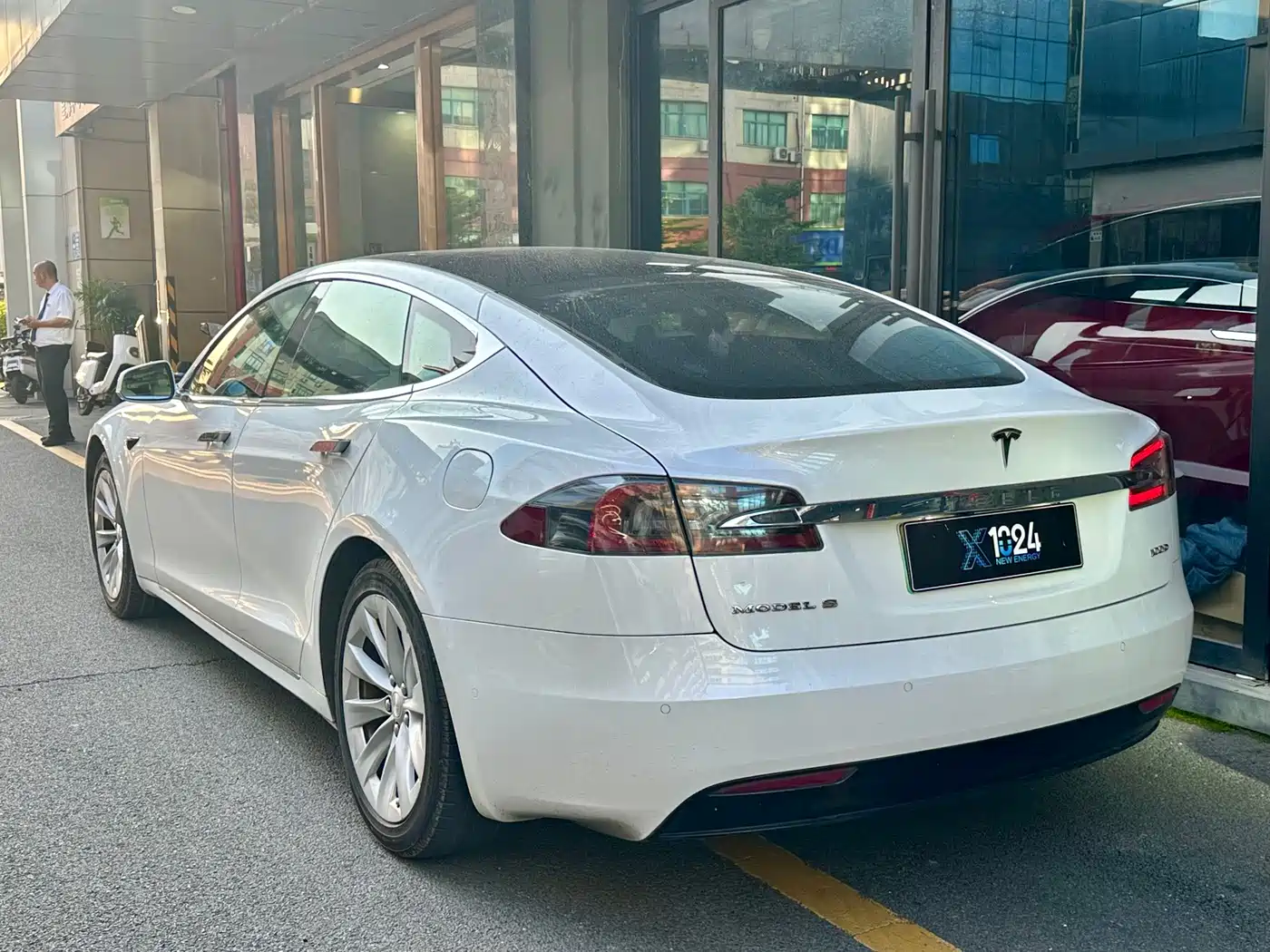 Tesla Model S 2018 2017 Model S 100D Long Range
