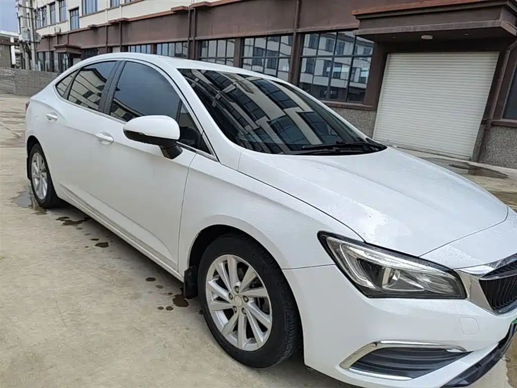 Buick Verano 2018 Sedan 15S Automatic Leading фото 4