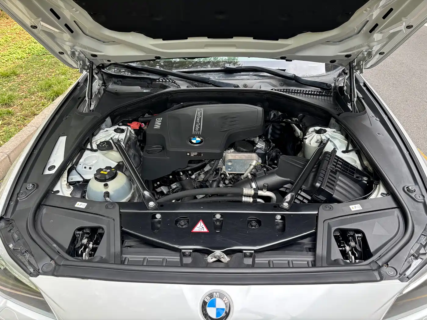 BMW 5 Series 2017 525Li Leading Edition фото 16
