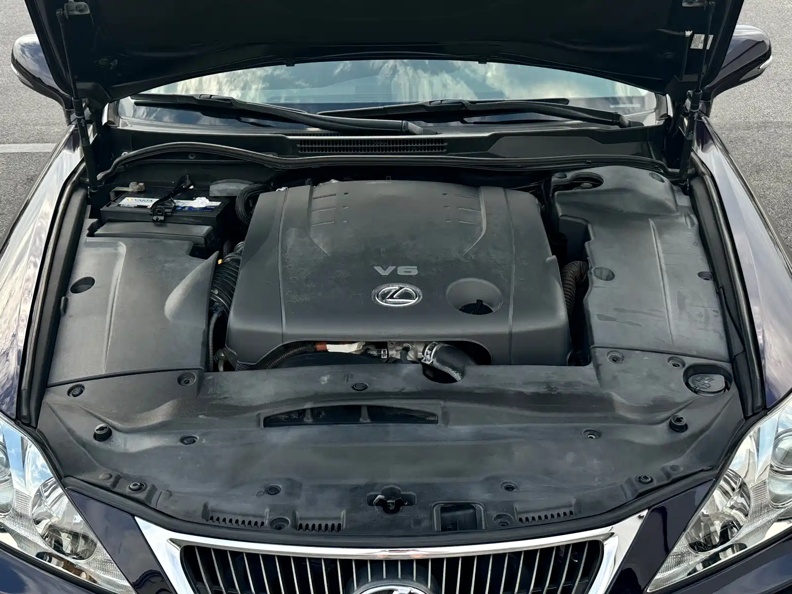 Фото 24 - Lexus IS