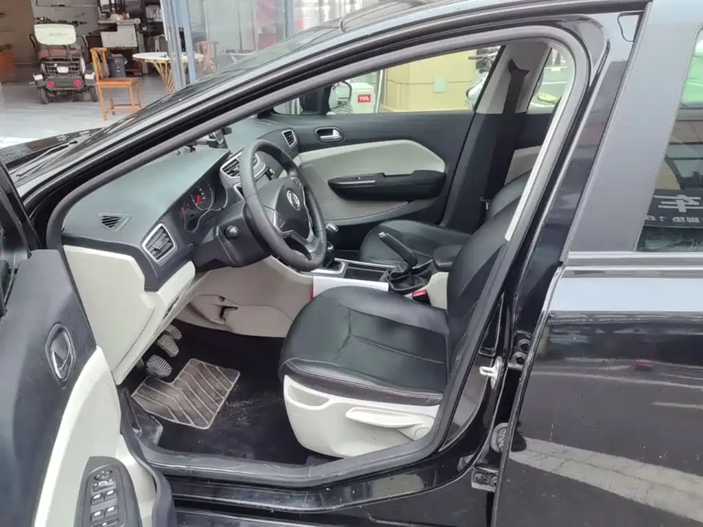Dongfeng Aeolus L60 2015 2015 1.6L Manual New Dynamic Type