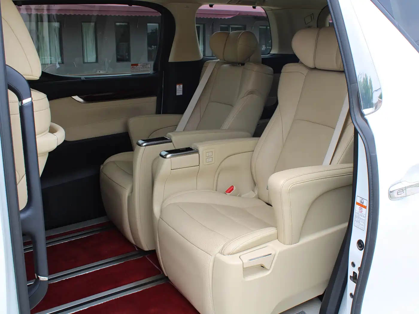 Toyota Alphard 2015 3.5L Luxury Edition фото 8