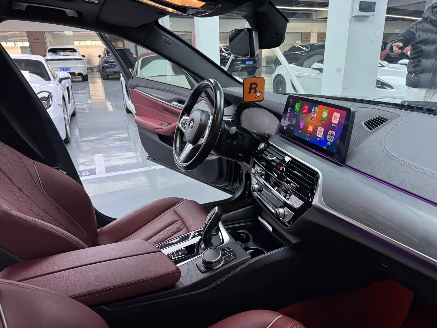BMW 5 Series 2021 530Li Leading M Sport Package фото 13