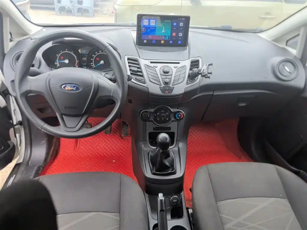 Ford Fiesta 2015 2013 Sedan 1.5L Manual Trend