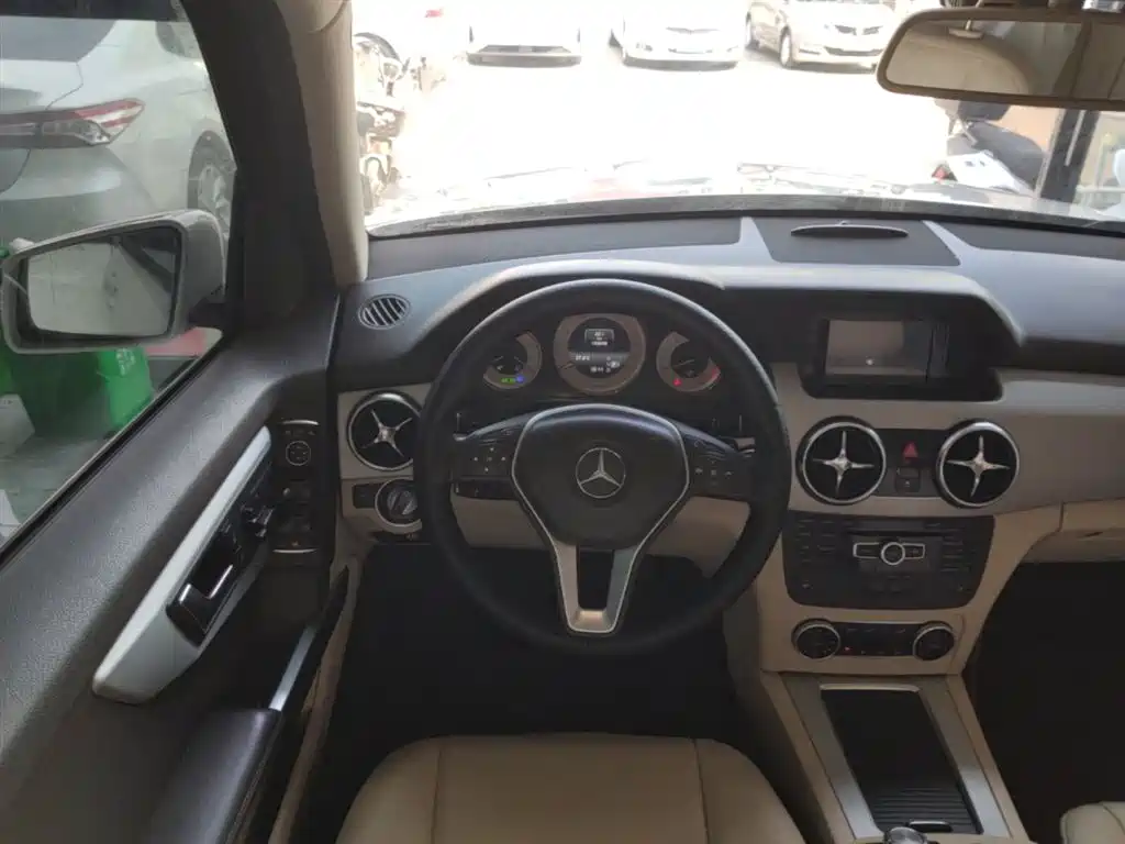 Mercedes-Benz GLK-Class 2013 GLK 300 4MATIC Dynamic Sunroof фото 11