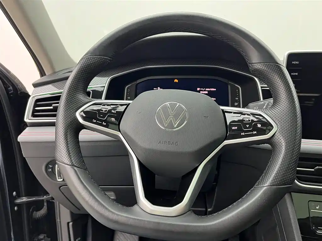 Volkswagen Tiguan L PHEV 2022 430PHEV Plug-in Hybrid Flagship Edition фото 6