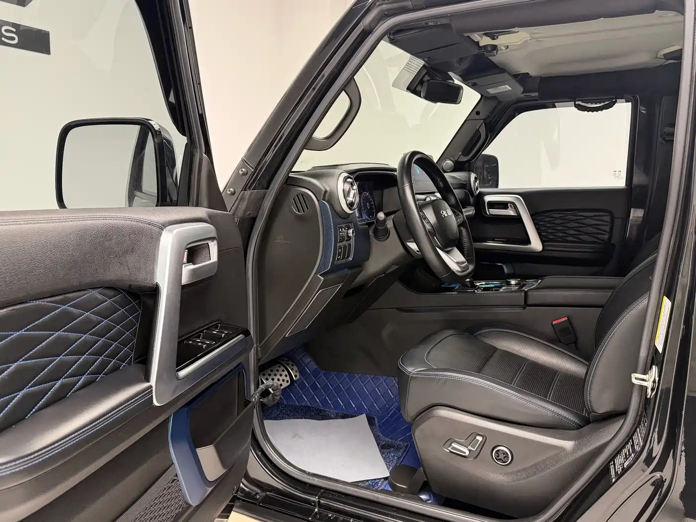 BAIC ORV Beijing Offroad BJ40 2023 2.0T Auto 4WD Urban Hunter Knight Edition фото 13